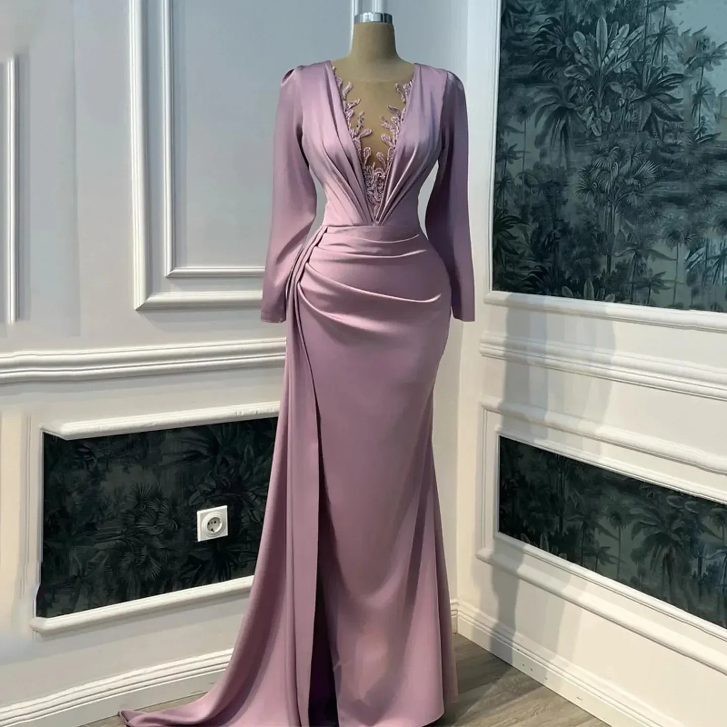 Luxe Mermaid V-Neck Long-Sleeve Beaded Satin Lavender Floor-Length Evening Dress for Women