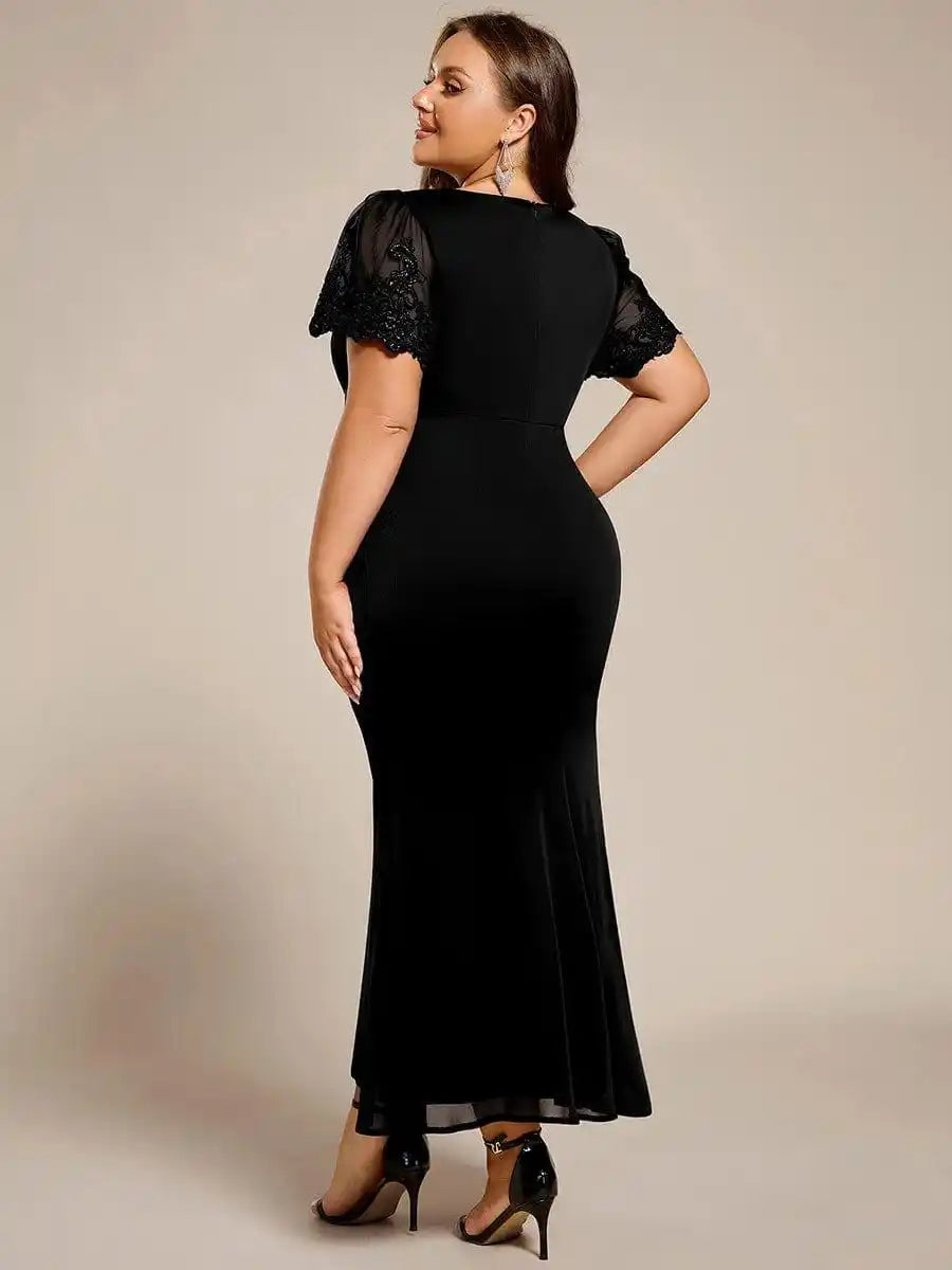 Plus Size Short Sleeve Ruffled Fishtail V-Neck Dress Plus Size Short Sleeve Ruffled Fishtail V-Neck Dress