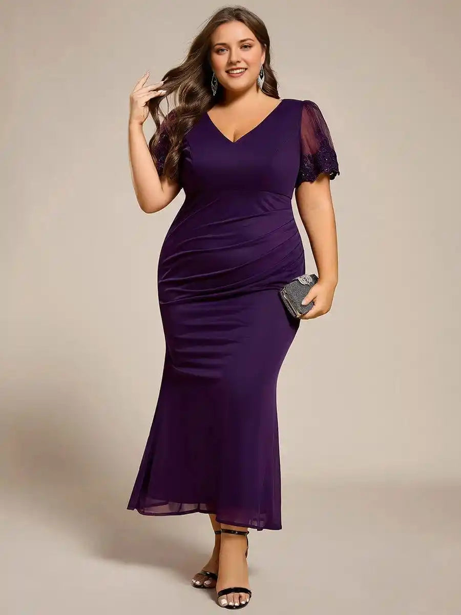 Plus Size Short Sleeve Ruffled Fishtail V-Neck Dress Plus Size Short Sleeve Ruffled Fishtail V-Neck Dress