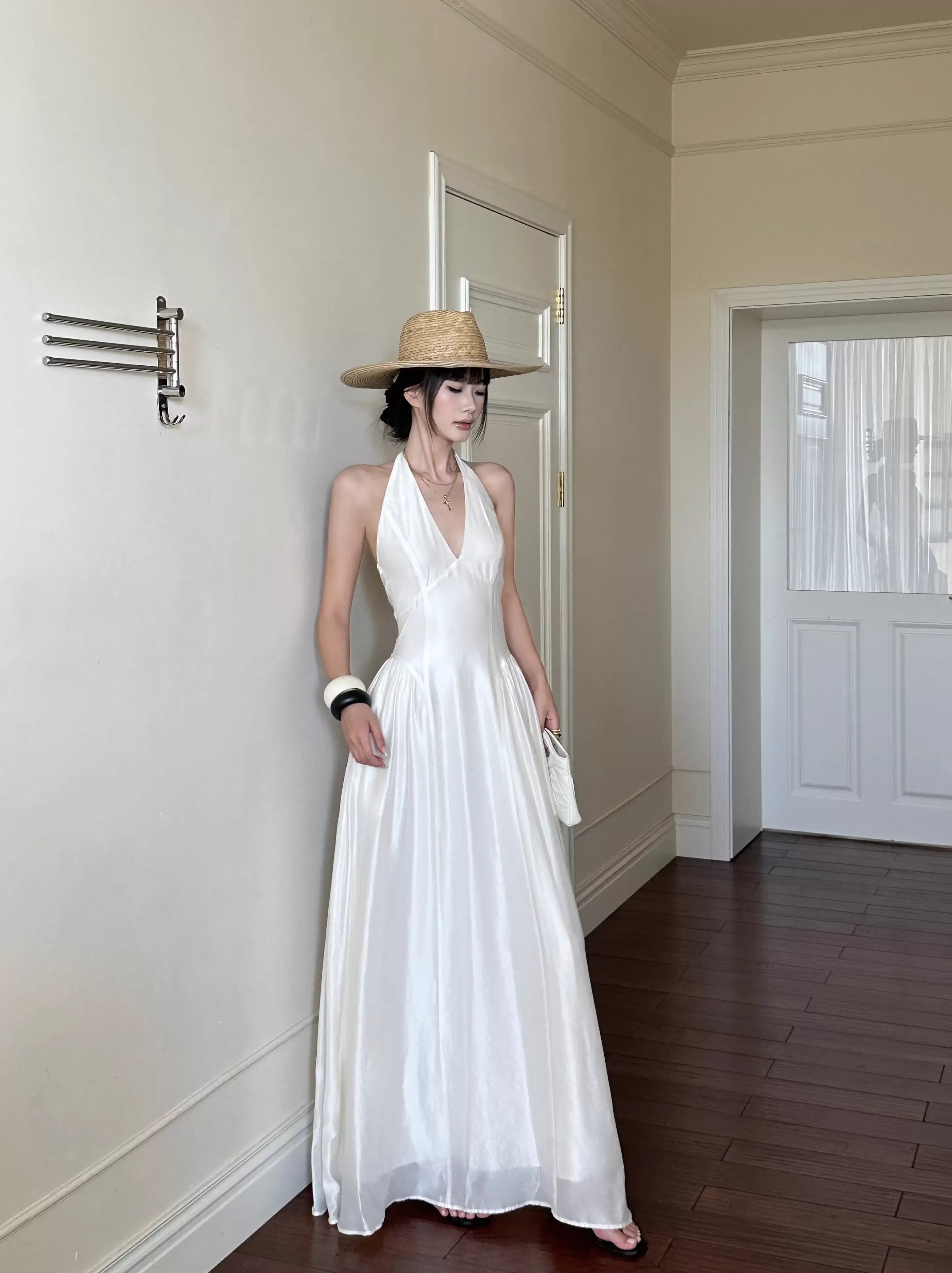 Romantic A-Line Halter V-Neck Sleeveless Satin White Maxi Prom Dress for Women ready to ship